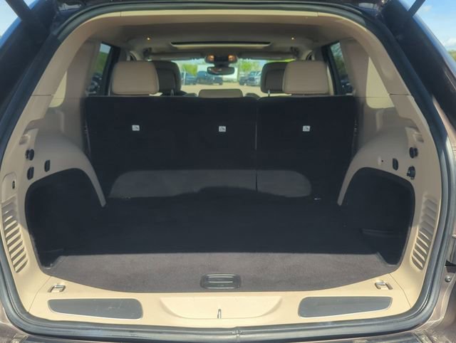Used 2019 Jeep Grand Cherokee Limited AWD/4WD image 25