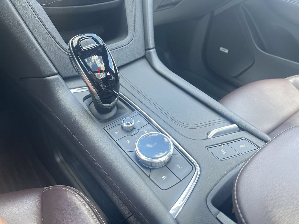 Certified 2023 Cadillac XT6 Premium Luxury w/ LPO, Floor Liner Package AWD/4WD image 34