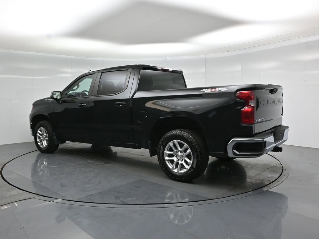 Used 2022 Chevrolet Silverado 1500 LT AWD/4WD image 7