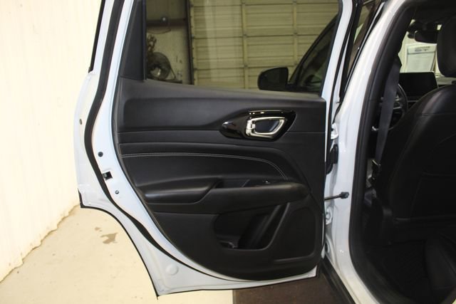 Used 2022 Jeep Compass Altitude w/ Convenience Group image 13