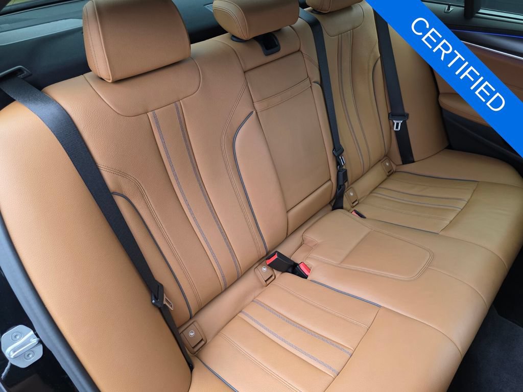 Certified 2022 BMW M550i xDrive w/ Executive Package AWD/4WD image 27