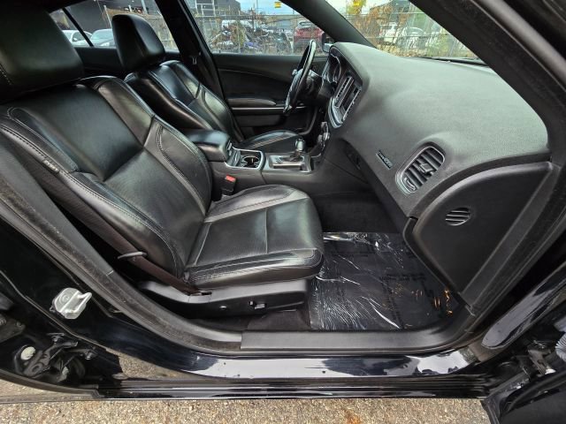 Used 2020 Dodge Charger SXT w/ Leather Interior Group image 16