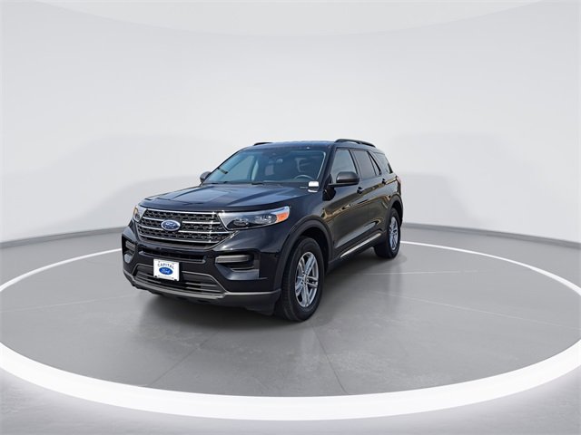 Used 2023 Ford Explorer XLT image 4