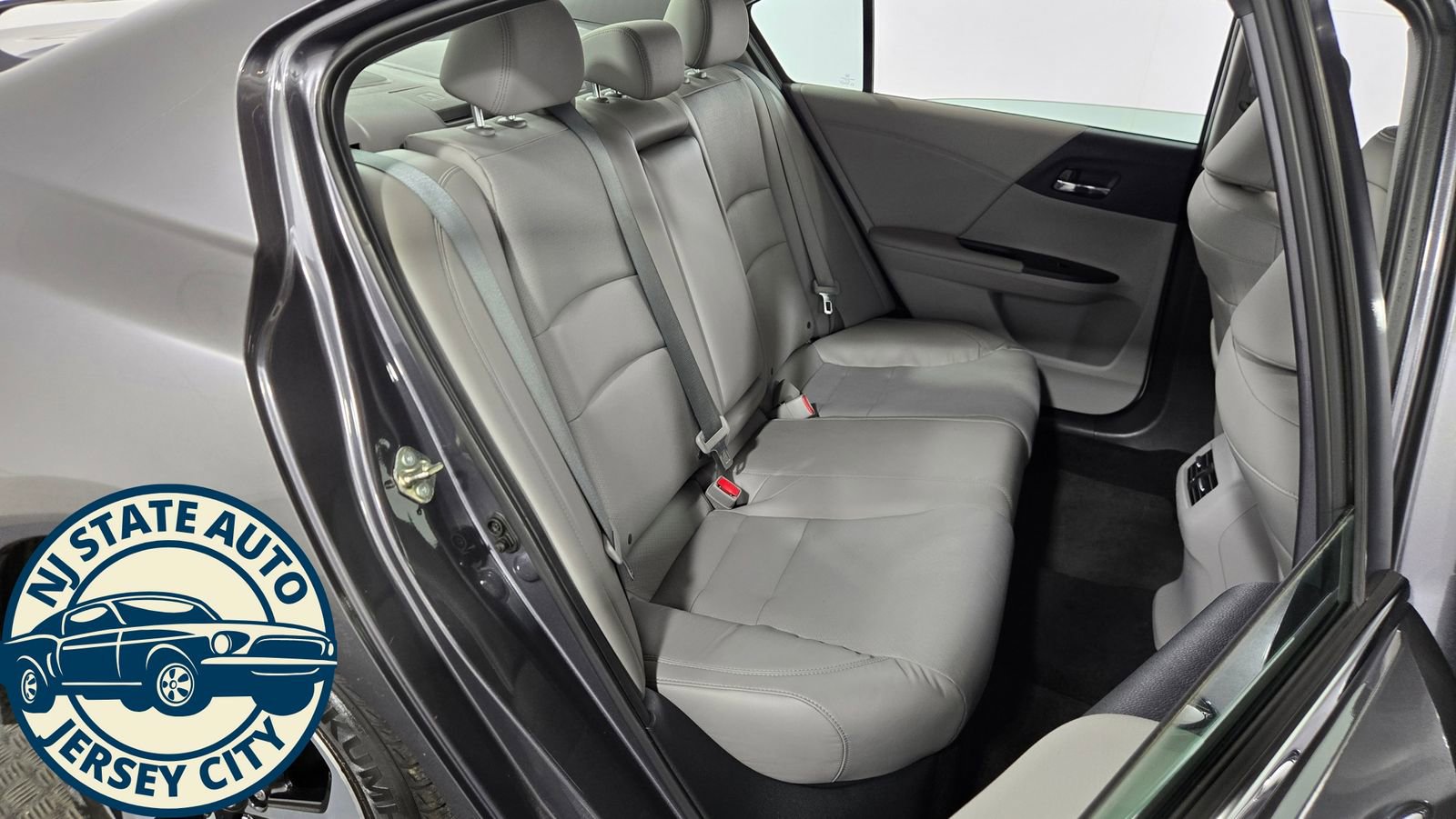 Used 2017 Honda Accord EX-L image 36