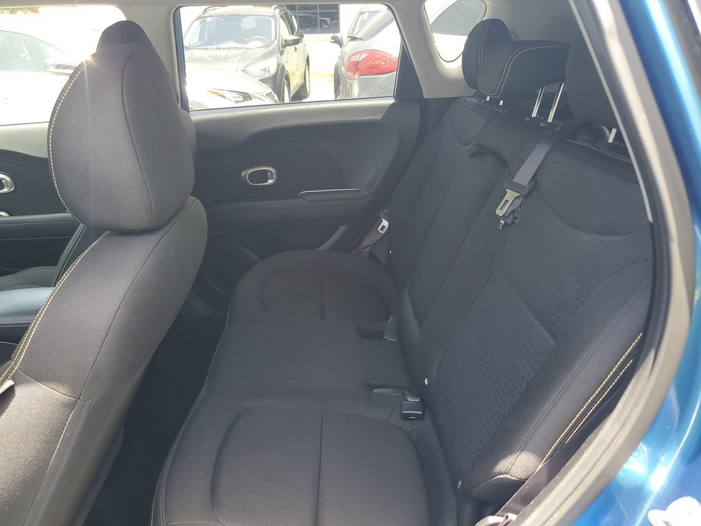 Used 2016 Kia Soul + w/ Designer's Package FWD image 13