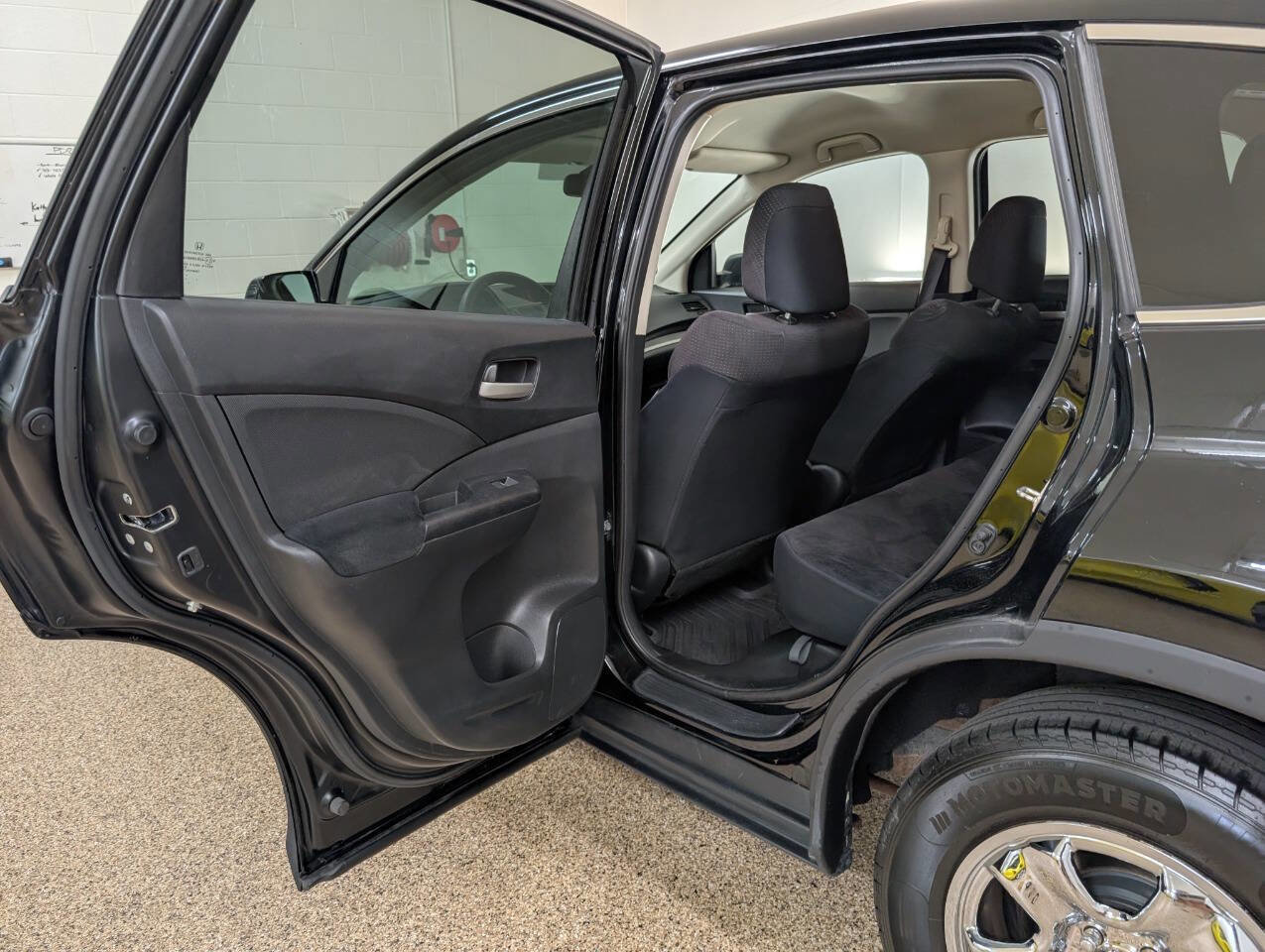 Used 2014 Honda CR-V LX image 13