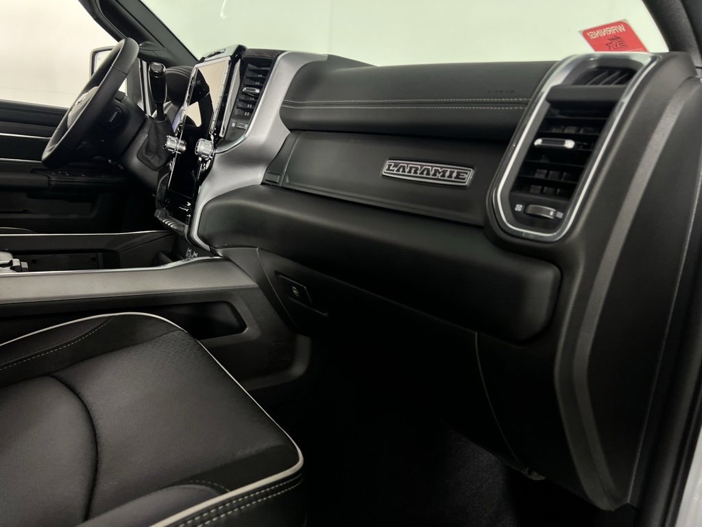 Used 2025 RAM 2500 Laramie image 31