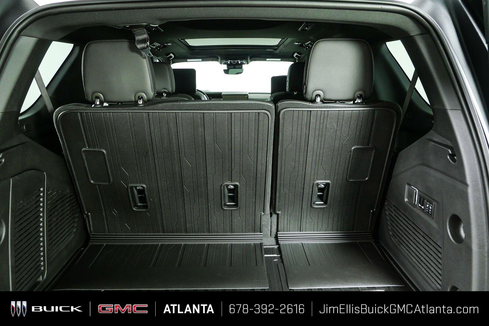New 2026 GMC Yukon Denali w/ Advanced Technology Package AWD/4WD image 34