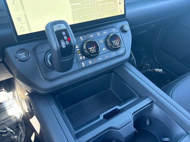 New 2026 Land Rover Defender 110 OCTA image 29