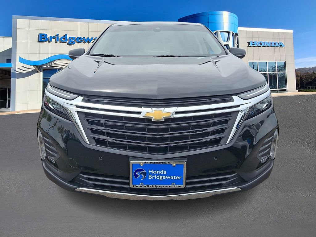 Used 2024 Chevrolet Equinox LT FWD image 2