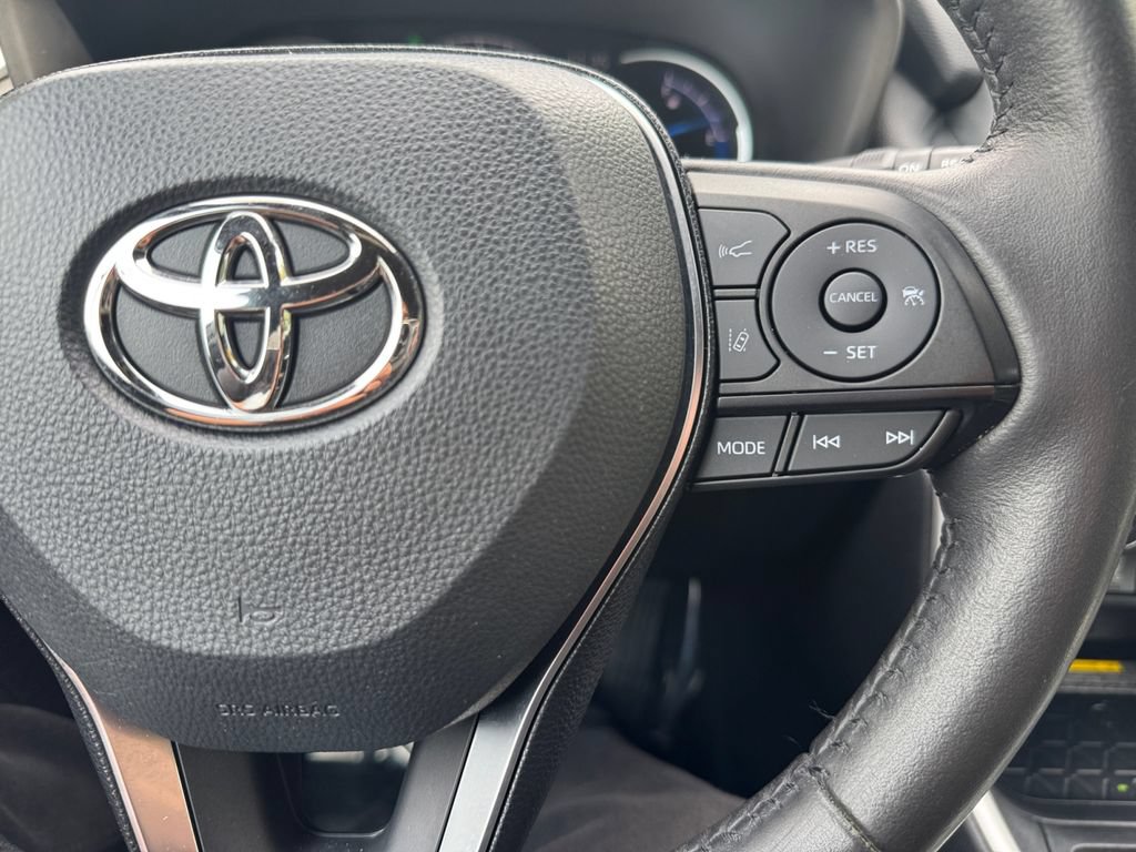 Used 2020 Toyota RAV4 XSE AWD/4WD image 30