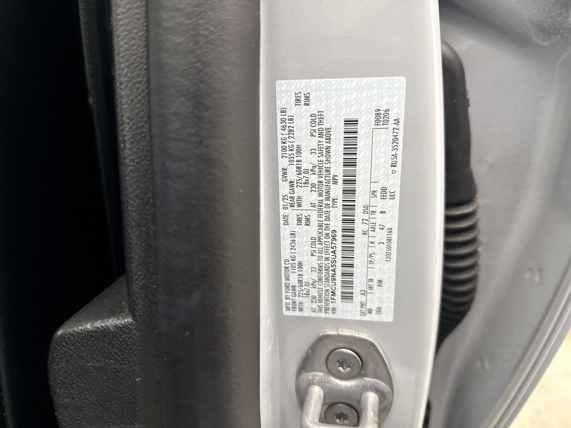Used 2025 Ford Escape ST-Line Select AWD/4WD image 19