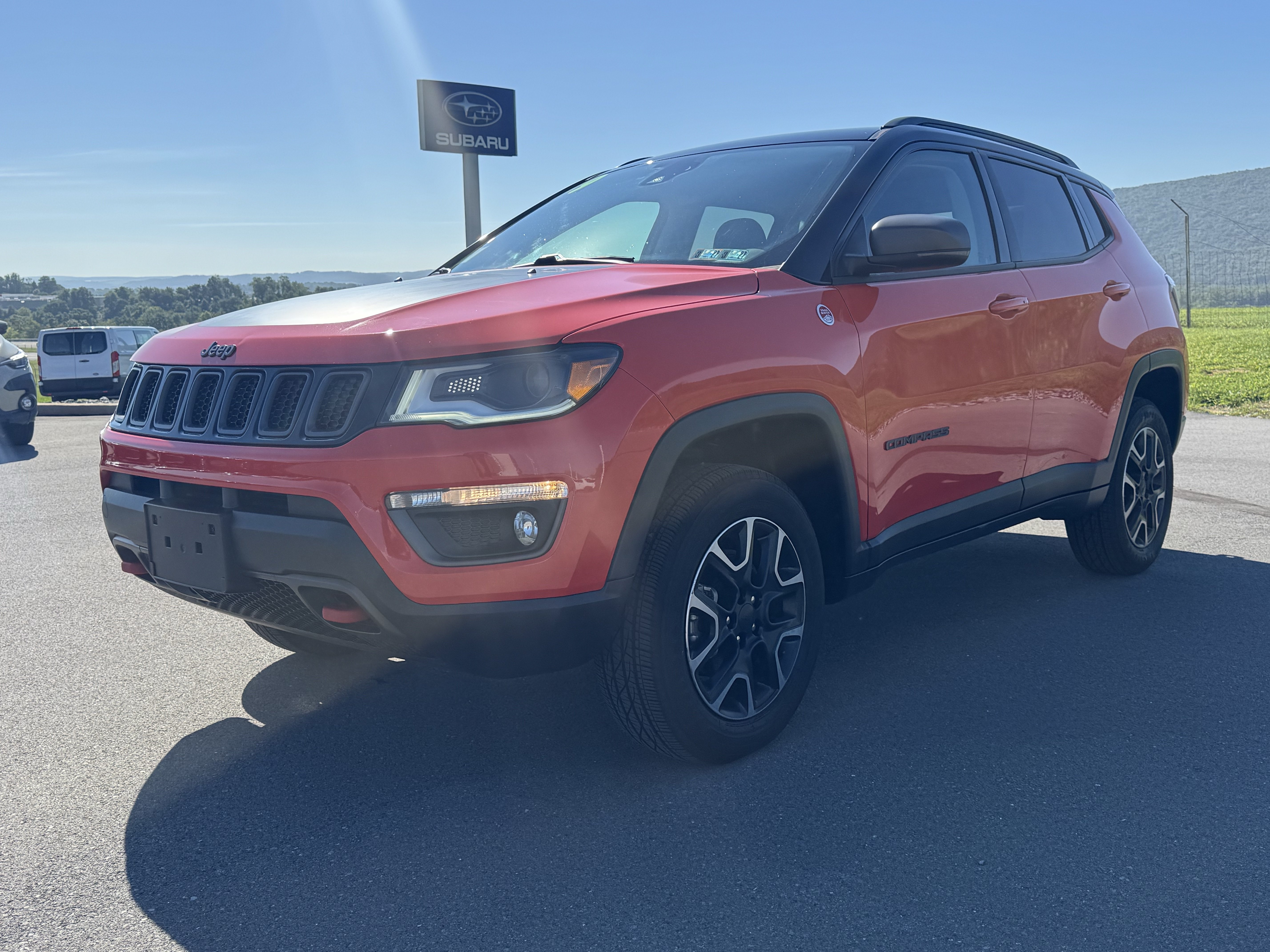 Used 2019 Jeep Compass Trailhawk w/ Leather Interior Group AWD/4WD image 8
