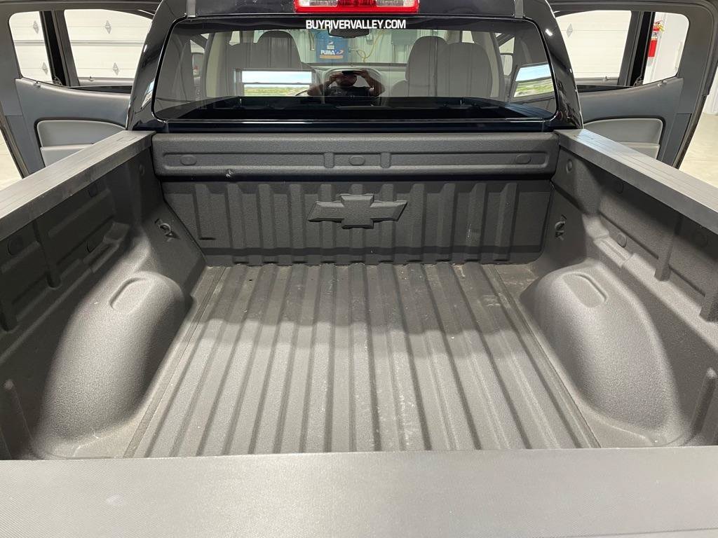 Used 2020 Chevrolet Colorado W/T w/ WT Convenience Package AWD/4WD image 17