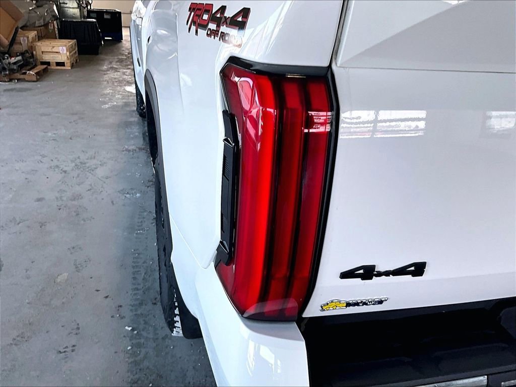 Used 2022 Toyota Tundra SR5 w/ TRD Off-Road Package image 32