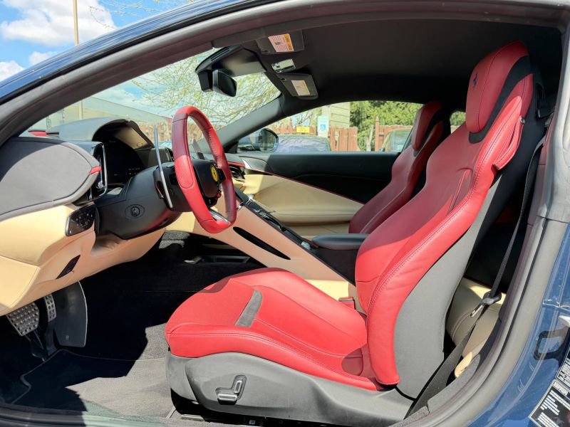 Used 2024 Ferrari Roma RWD image 11