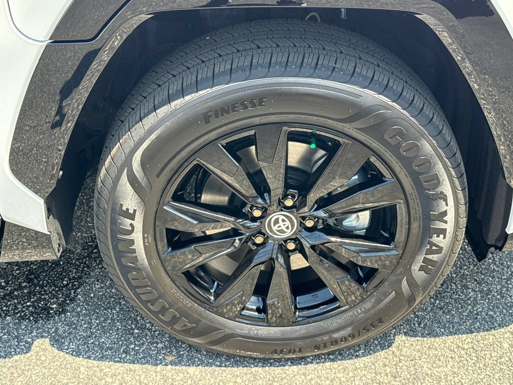 New 2026 Toyota RAV4 SE AWD/4WD image 12