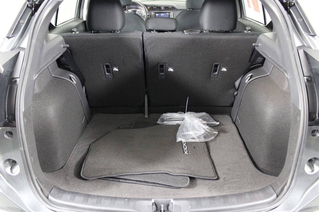 Certified 2025 Nissan Kicks Play S image 17