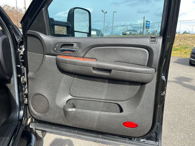 Used 2008 Chevrolet Silverado 2500 LTZ w/ Safety Package AWD/4WD image 30