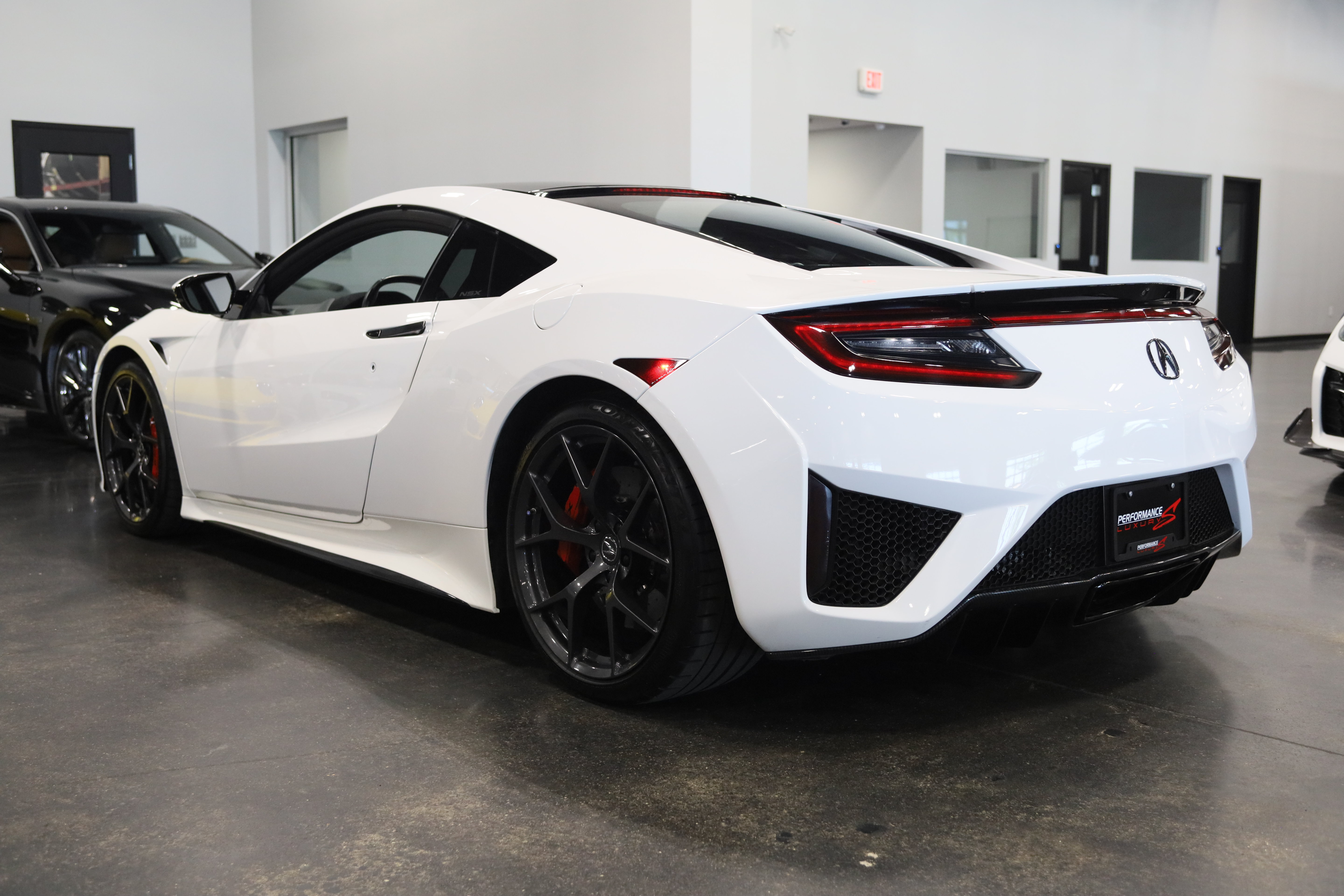 Used 2017 Acura NSX AWD/4WD image 4