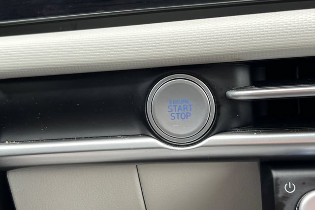 Certified 2025 Hyundai Tucson SE FWD image 27