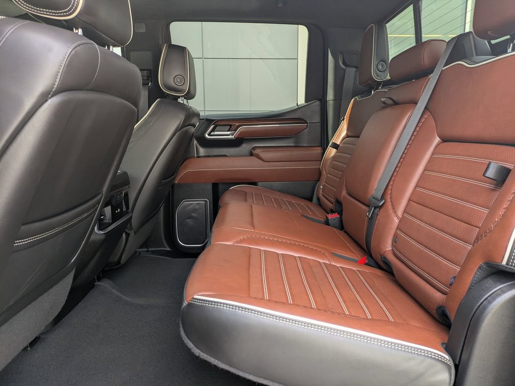 Used 2023 GMC Sierra 1500 Denali Ultimate AWD/4WD image 17