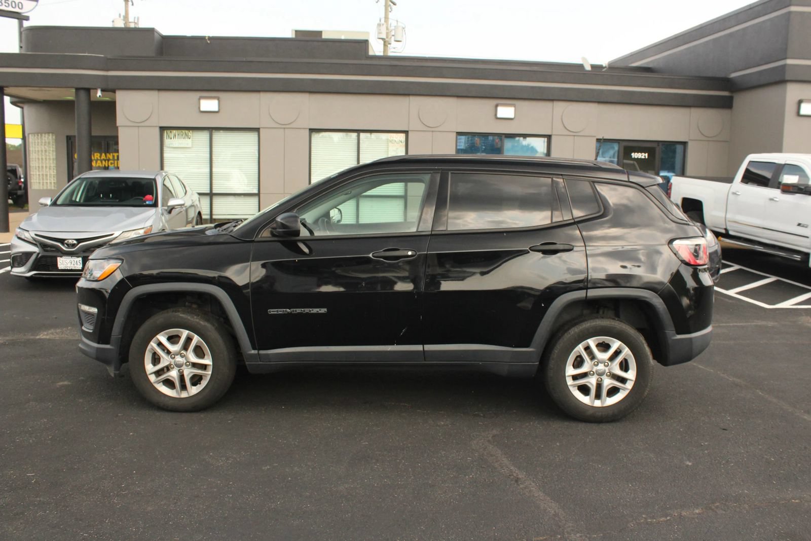 Used 2018 Jeep Compass Sport AWD/4WD image 5