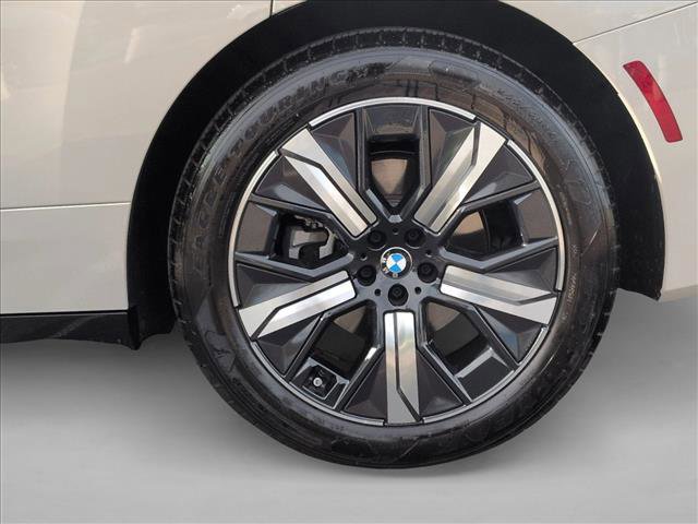 Used 2026 BMW iX xDrive60 image 24