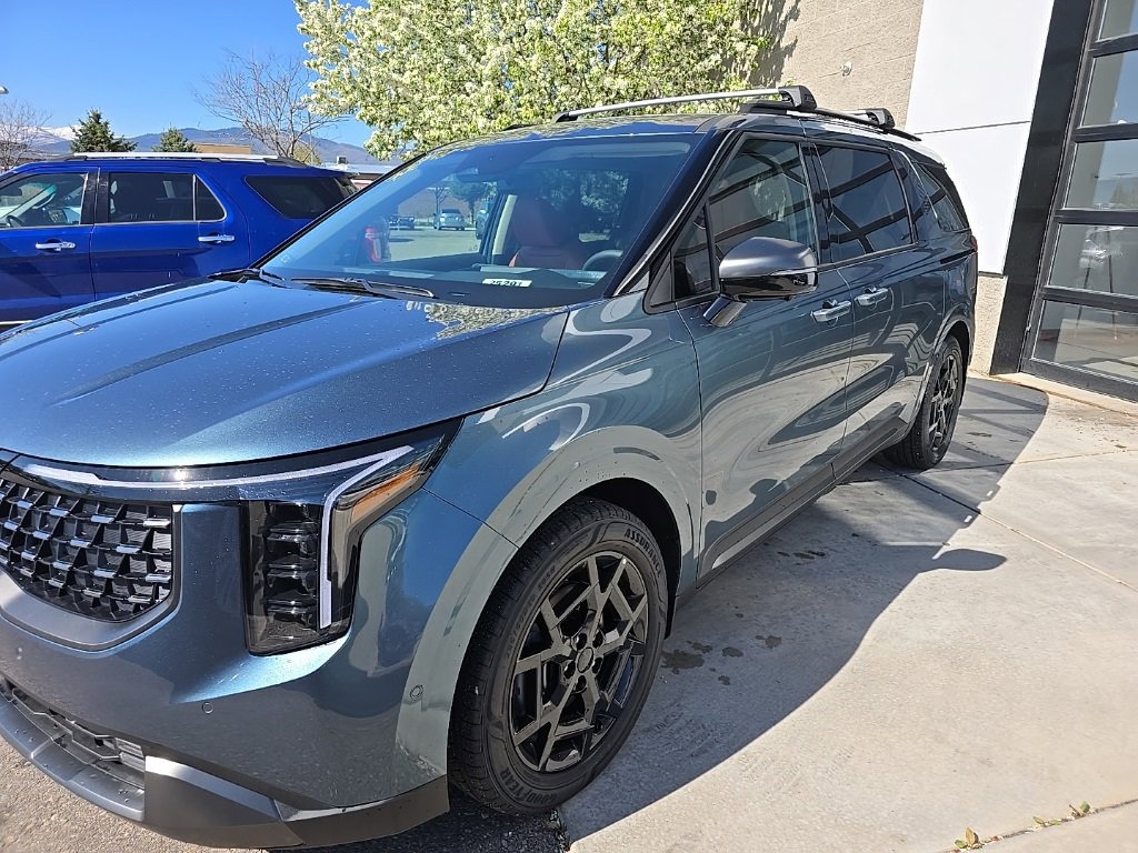 New 2025 Kia Carnival SX Prestige image 3