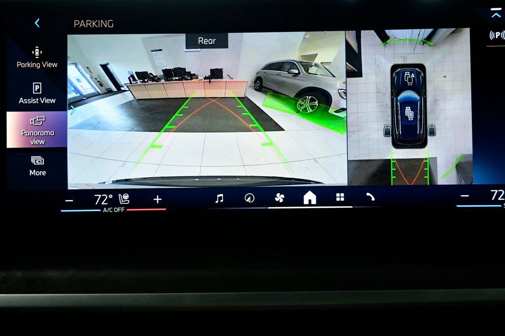 Used 2025 BMW X5 xDrive50e w/ Premium Package image 24