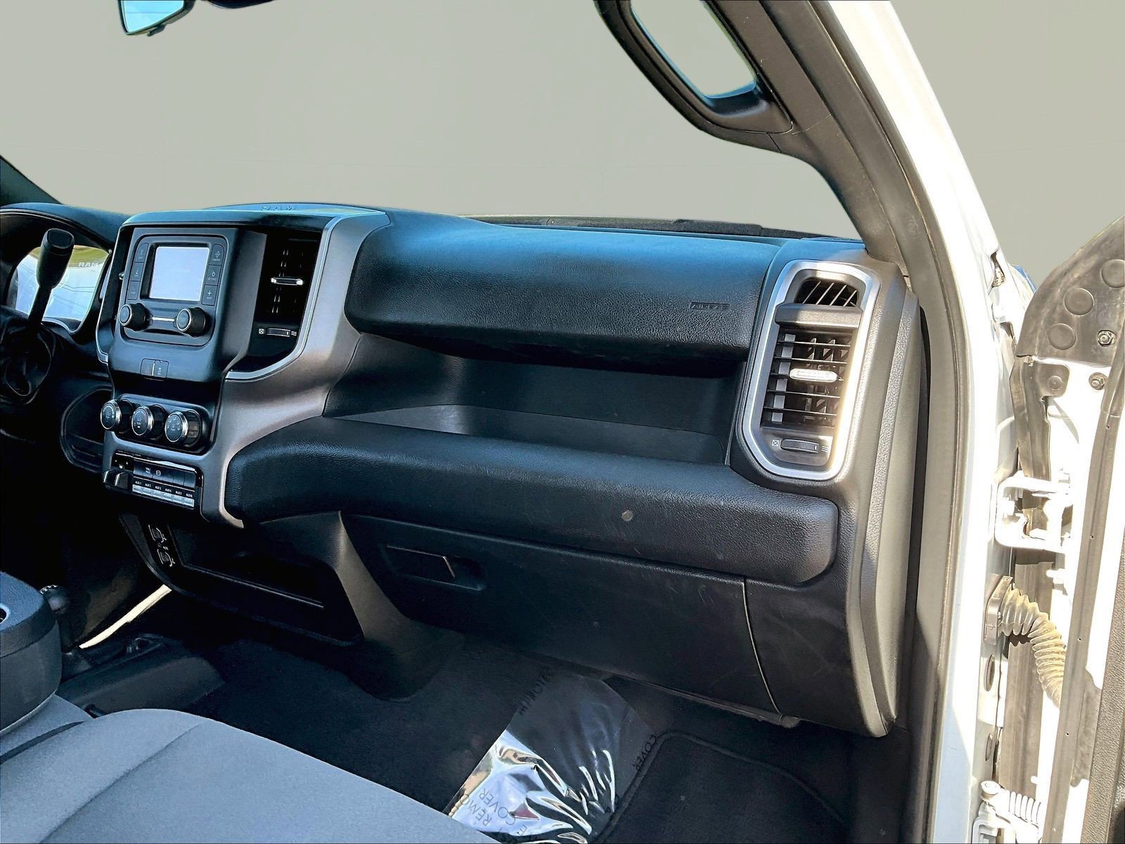 Used 2024 RAM 3500 SLT w/ Quick Order Package 2YG SLT AWD/4WD image 21
