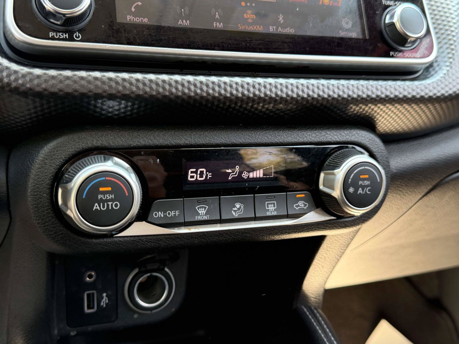 Used 2019 Nissan Kicks SV FWD image 28