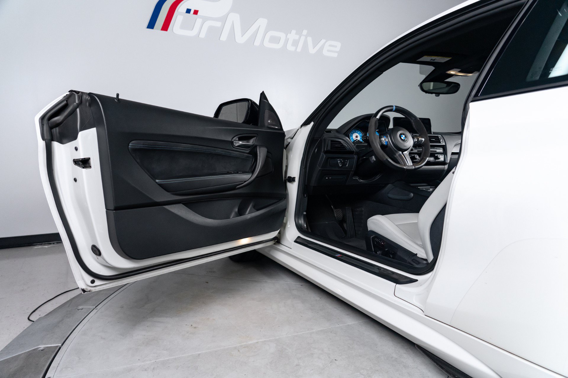 Used 2016 BMW M2 RWD image 17