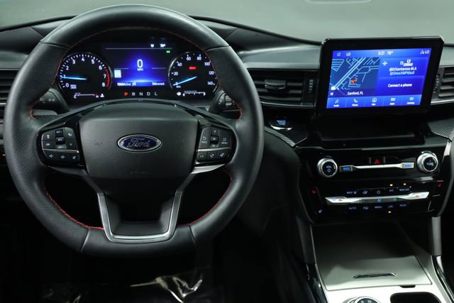 Used 2024 Ford Explorer ST-Line w/ Class IV Trailer Tow Package image 11