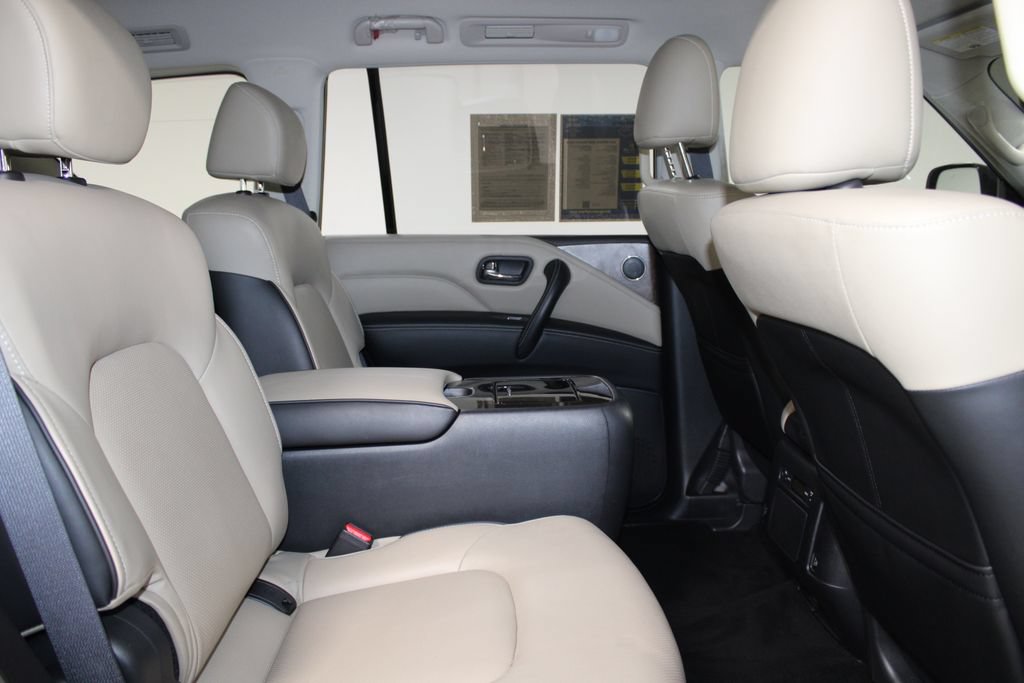Used 2024 INFINITI QX80 Premium Select w/ Cargo Package AWD/4WD image 32
