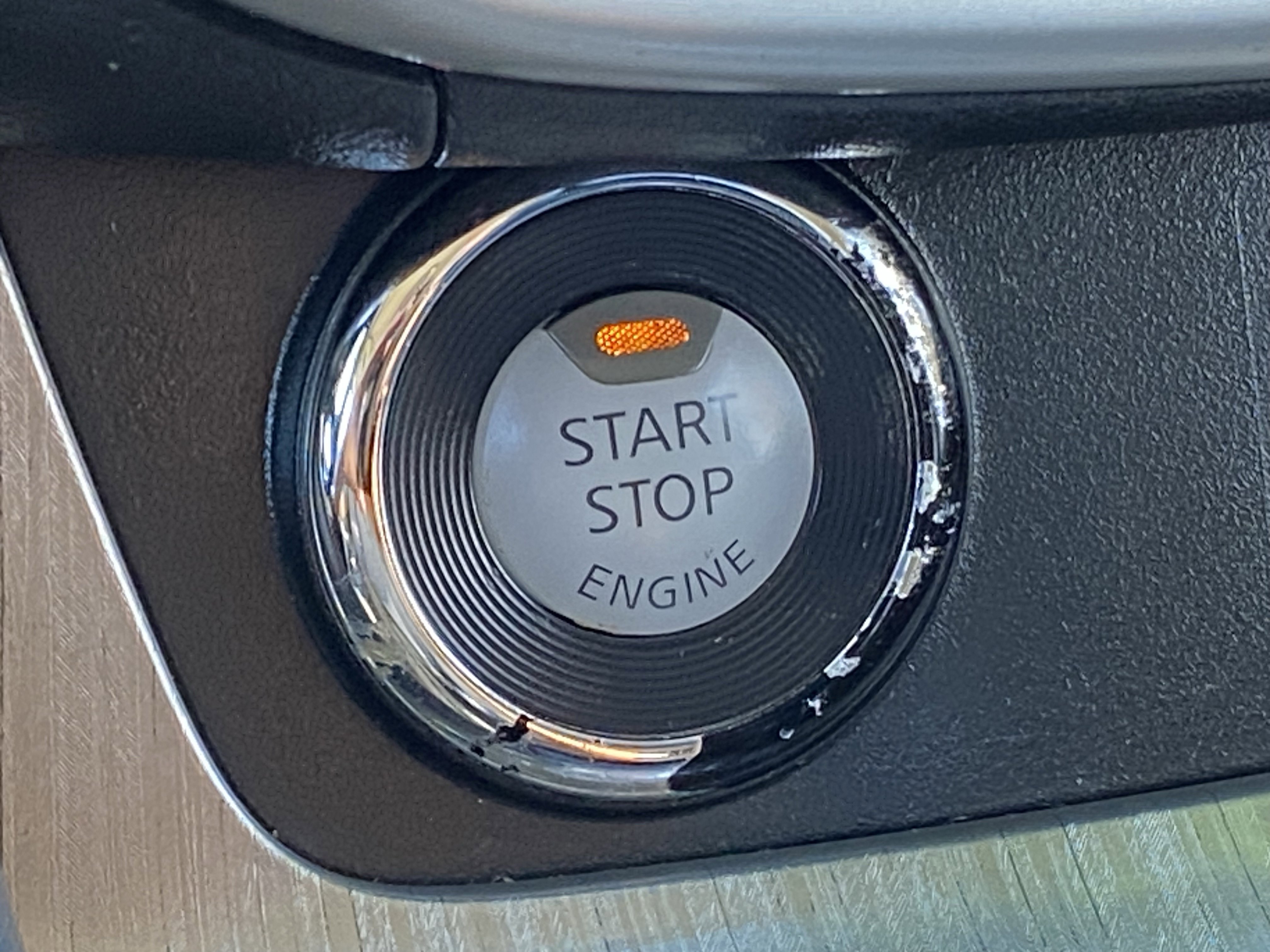 Used 2015 Nissan Murano S w/ Navigation Package image 24