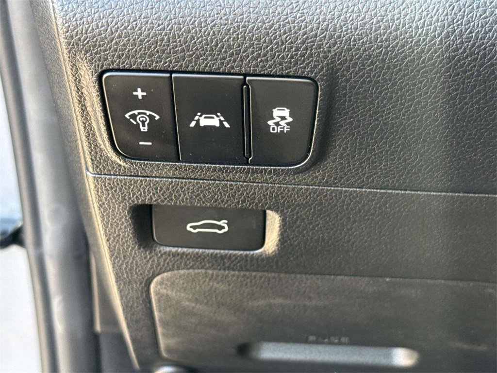 Used 2023 Kia K5 EX image 26
