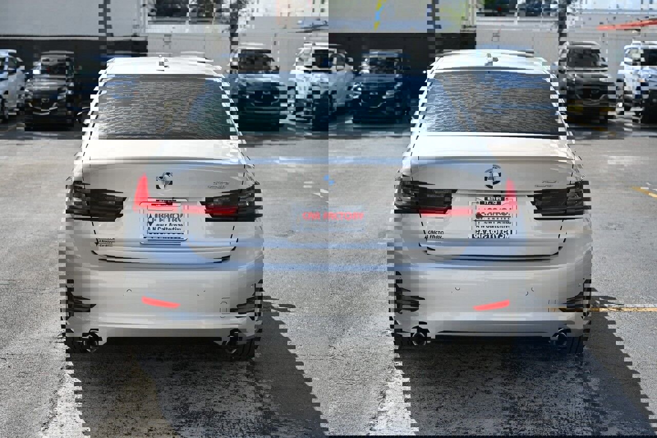 Used 2019 BMW 330i Sedan image 5