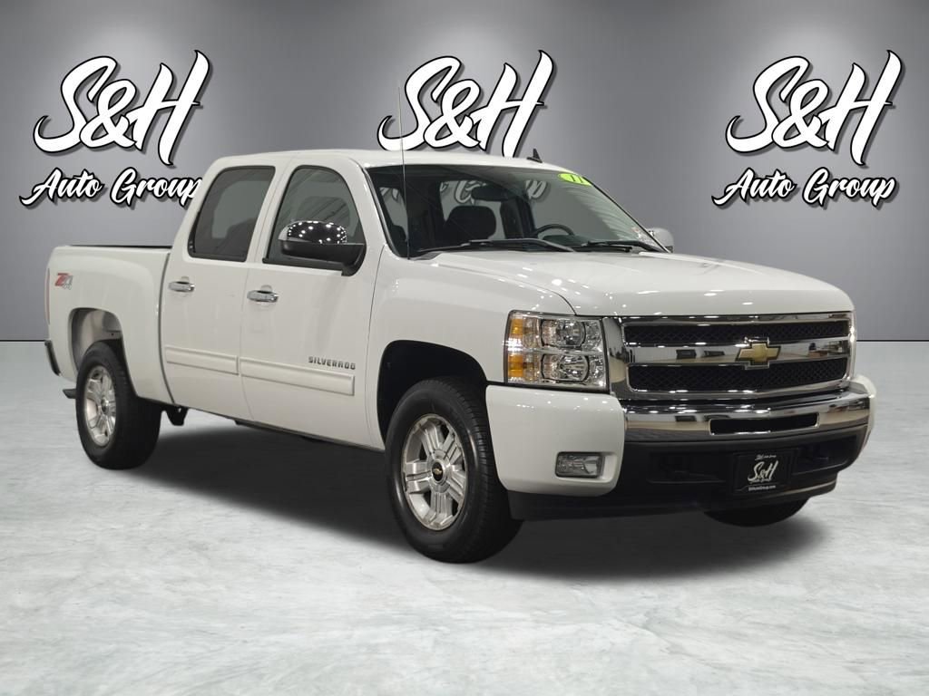 Used 2011 Chevrolet Silverado 1500 LT w/ All-Star Edition AWD/4WD image 2