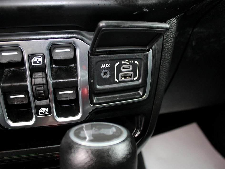 Used 2022 Jeep Wrangler Unlimited Sport image 18