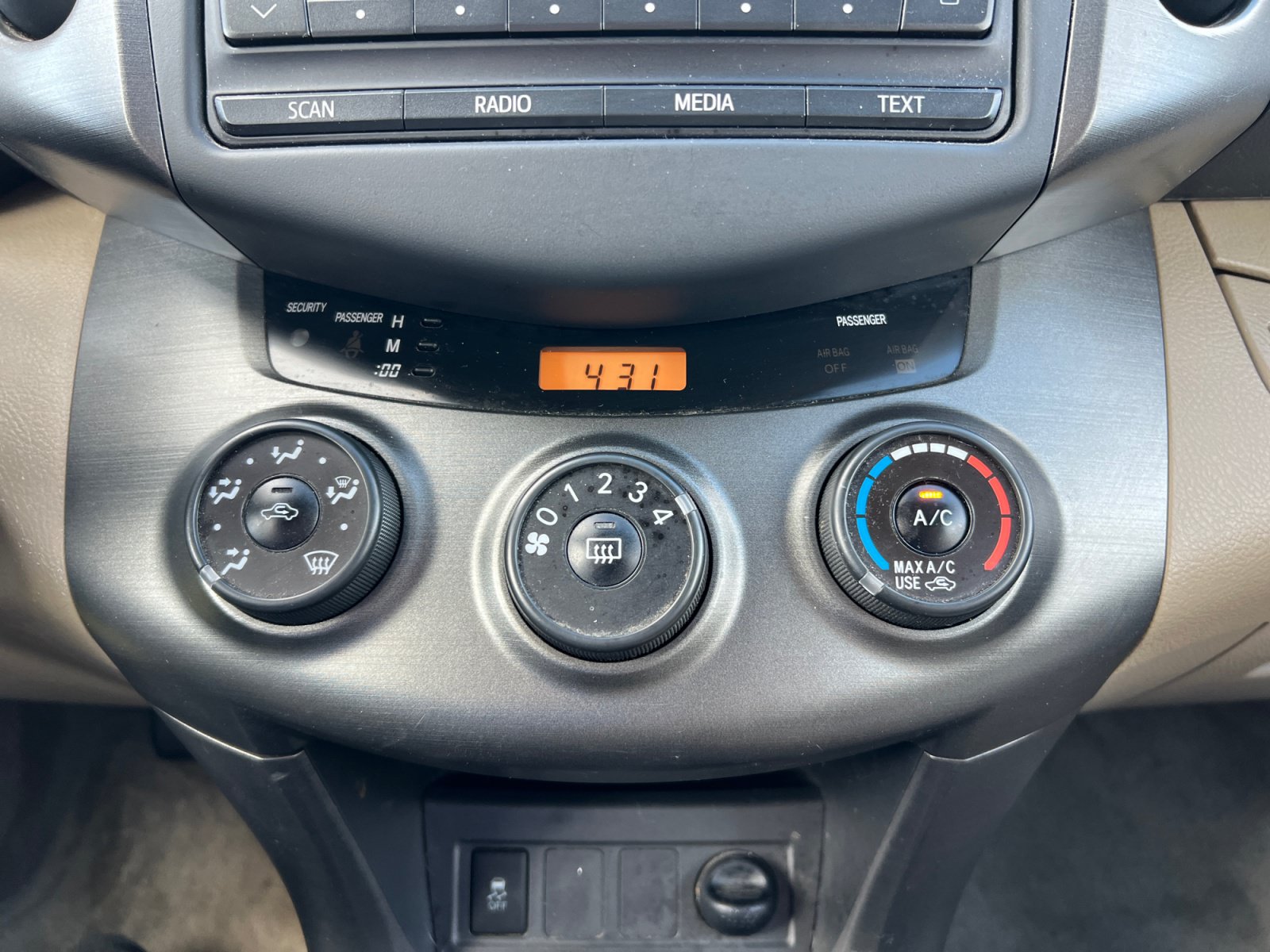 Used 2012 Toyota RAV4 4WD w/ Value Pkg image 15