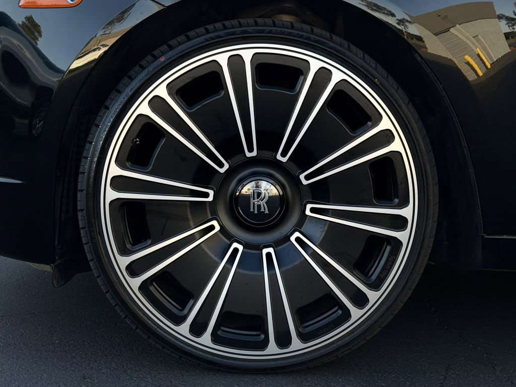 Used 2014 Rolls-Royce Ghost RWD image 11