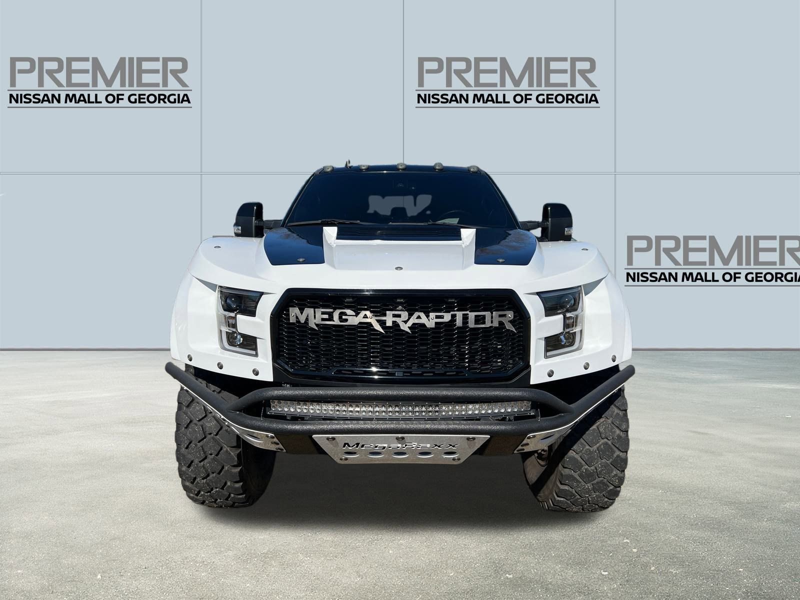 Used 2019 Ford F350 Lariat w/ Lariat Ultimate Package AWD/4WD image 2