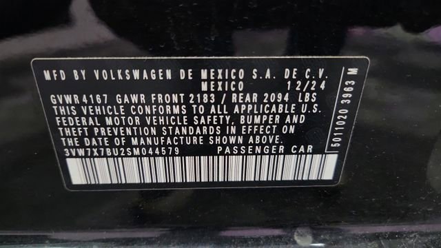 Used 2025 Volkswagen Jetta SE image 23