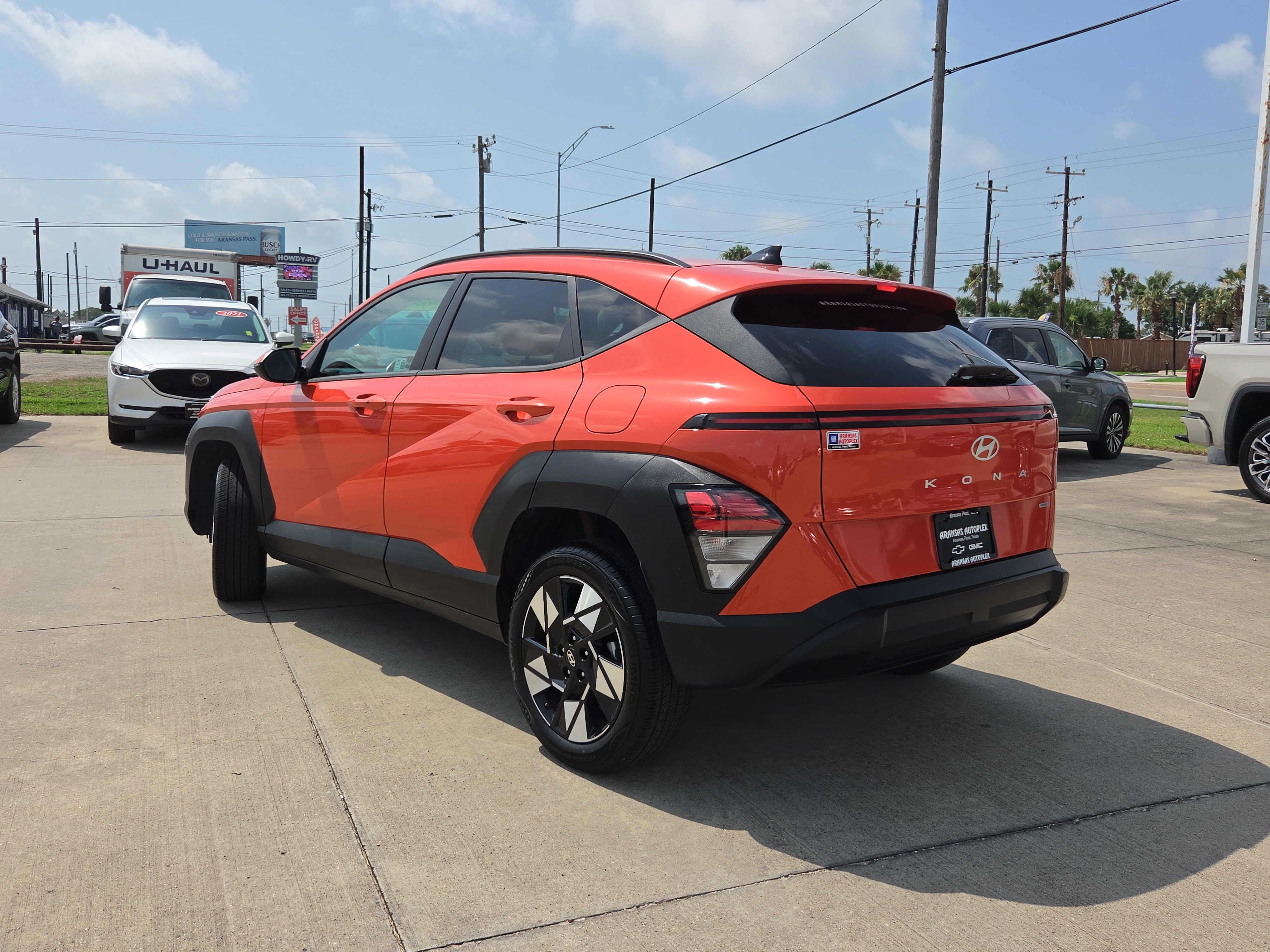 Used 2024 Hyundai Kona SEL AWD/4WD image 7