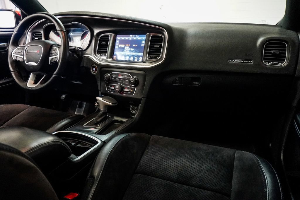 Used 2017 Dodge Charger R/T Scat Pack RWD image 11