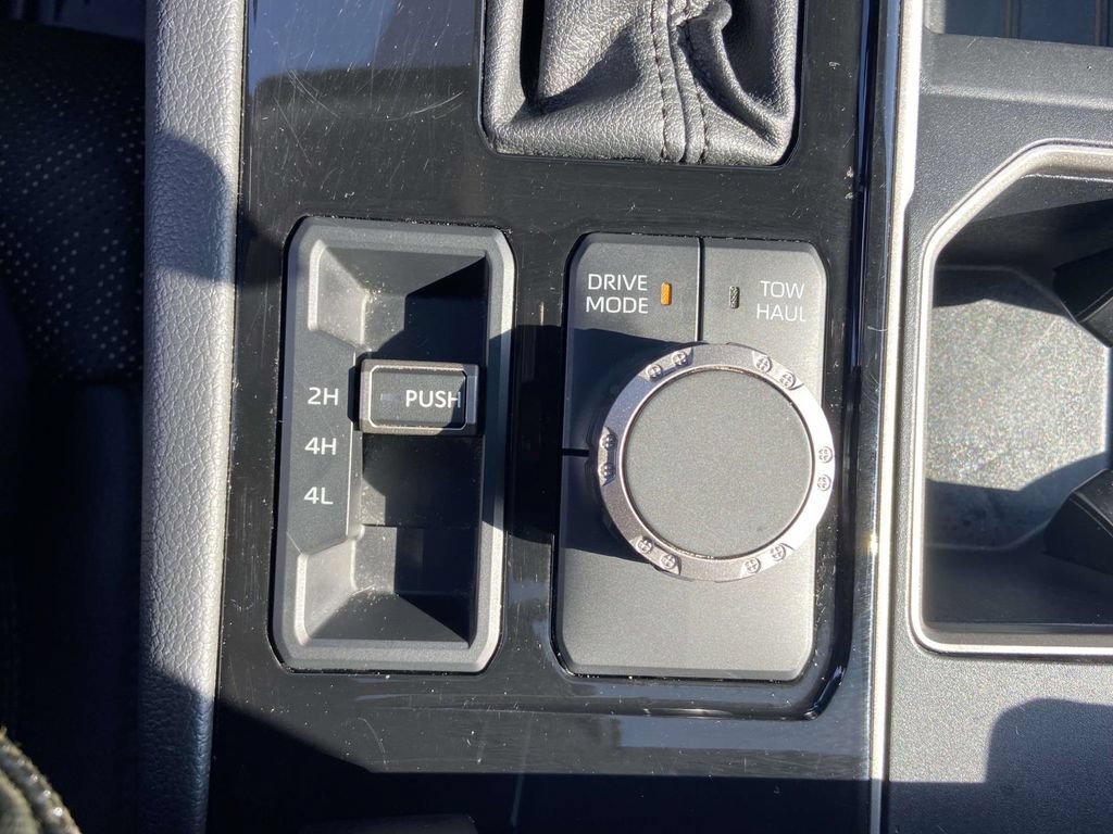 Used 2023 Toyota Tundra Limited AWD/4WD image 27