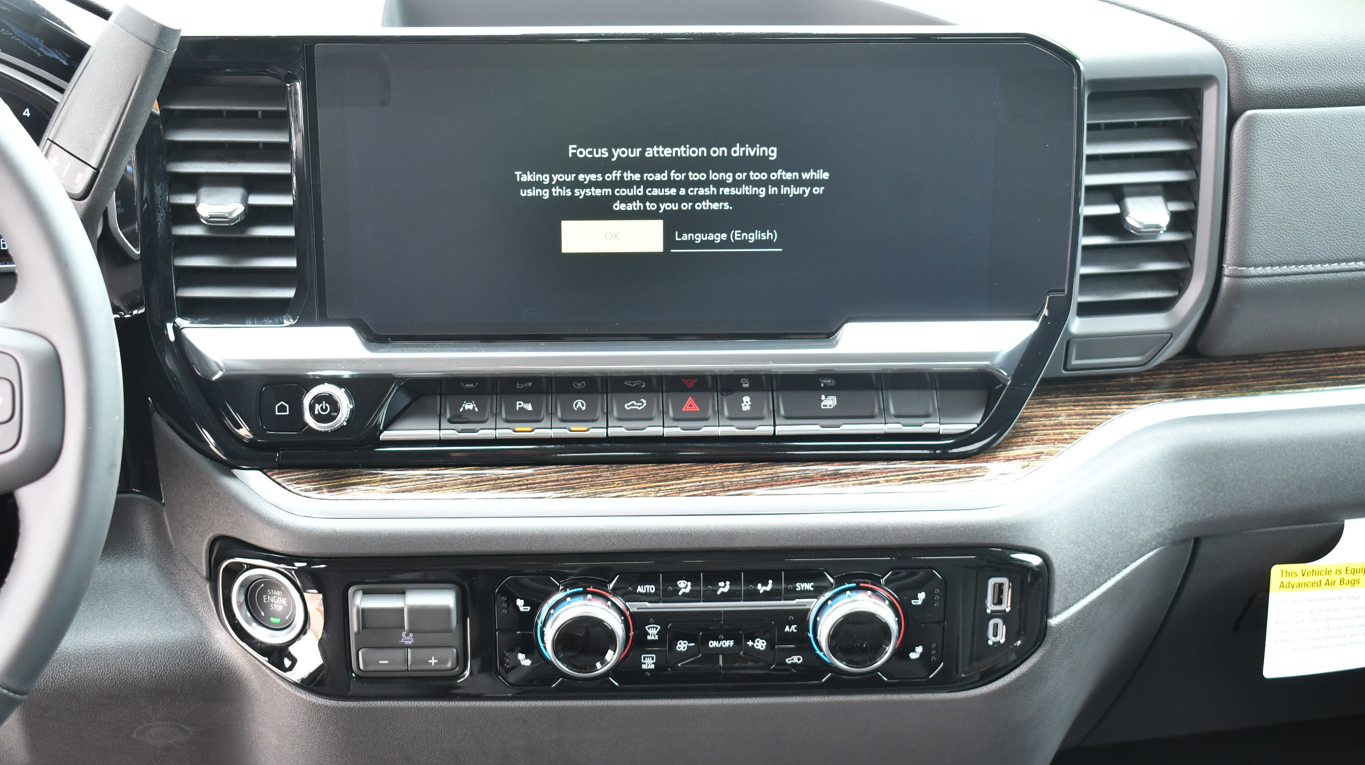 New 2026 GMC Sierra 1500 SLE image 19