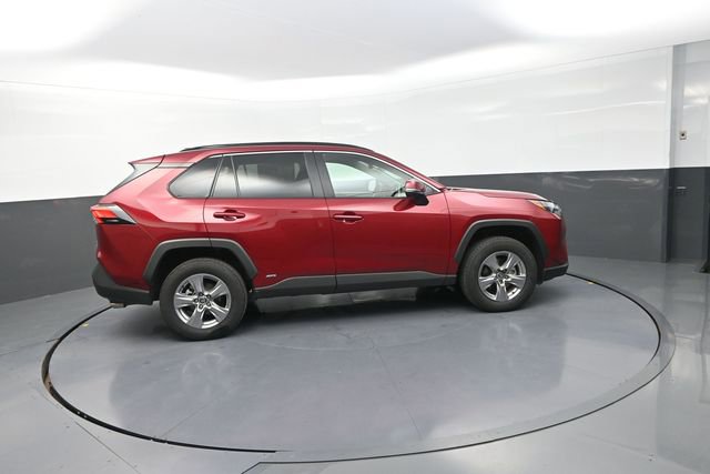 Used 2025 Toyota RAV4 XLE AWD/4WD image 13