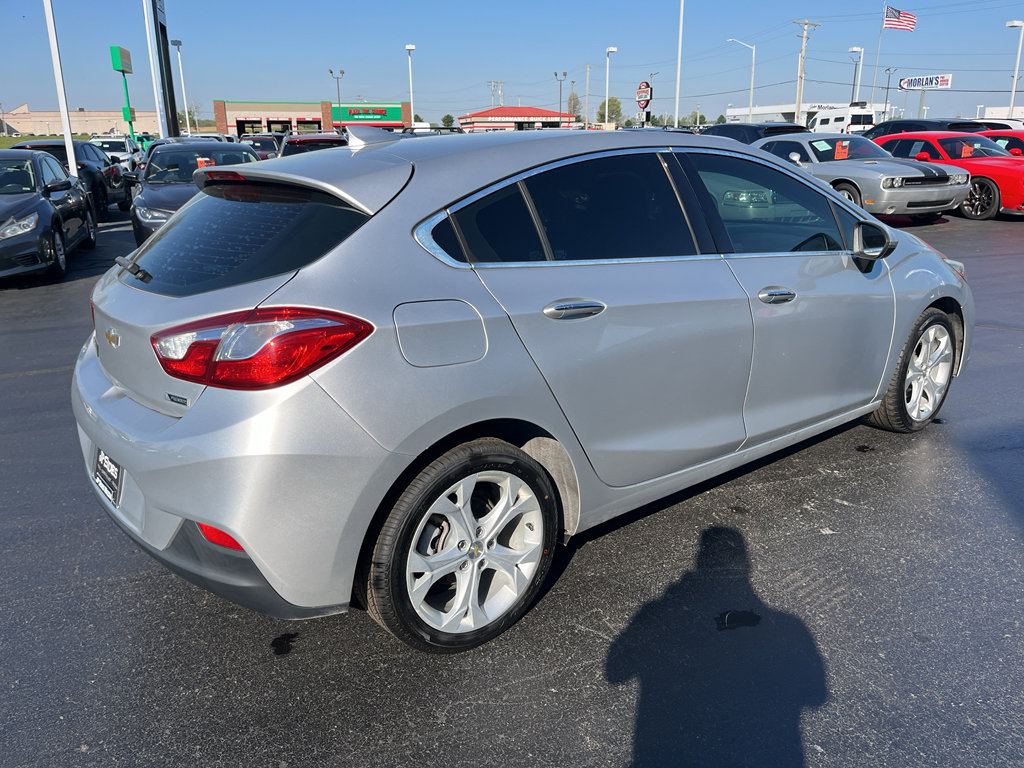 Used 2018 Chevrolet Cruze Premier FWD image 6